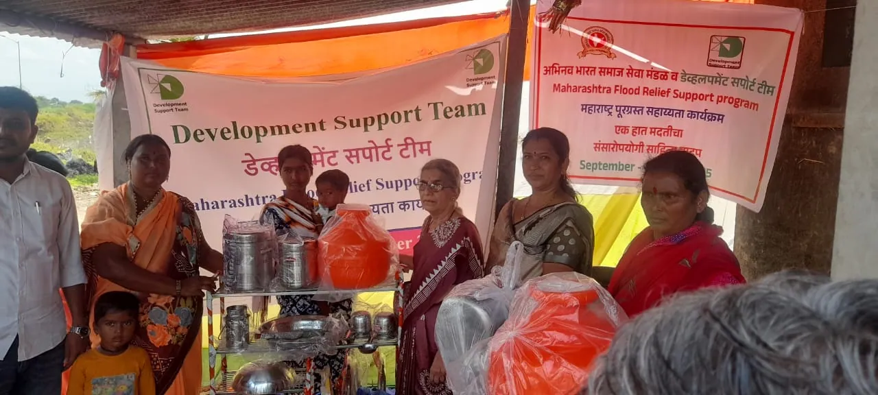 Flood relief distribution to Pardhi families, Salse, October 2025